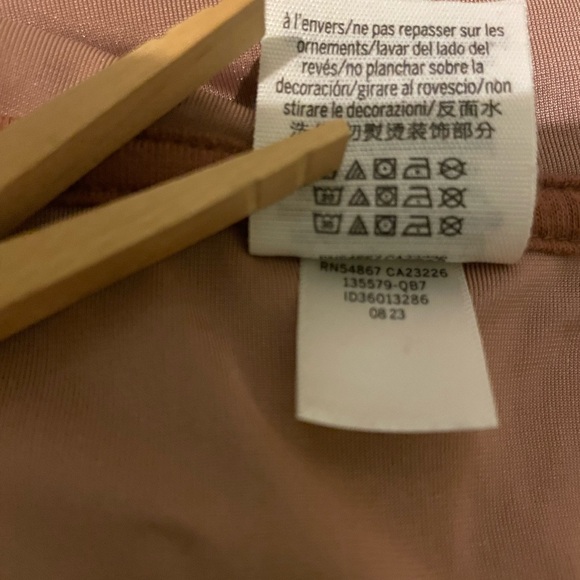 Vs pink cropped rhinestone bling hoodie X-large like new - Picture 8 of 8